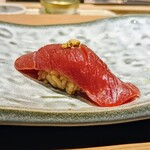 秋葉原 鮨 上村 - 三ノ鮨～マグロ～