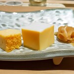 秋葉原 鮨 上村 - 蒸しと焼きの玉子焼き