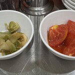 餃子の肉太郎 - 青山椒ザーサイ＋極上完熟トマトの酢醤油漬け