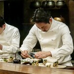 アカ - 東シェフ