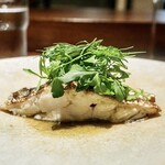アカ - 太刀魚薪焼きハーブサラダ