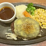 ミート矢澤 - デミグラスチーズハンバーグ　ラージ（240g）（¥2,530）（税込）