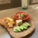 サンテボーノ花房 - チーズ盛り合わせ