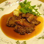エール・テール・メール - 牛肉のステーキ
