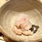 すしやのたい悟 - ・オコゼ刺身／身、肝、皮…山葵、塩、醤油、ポン酢