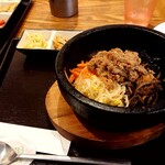 韓国料理 サムシセキ - 注文した”プルコギ石焼ビビンバ”