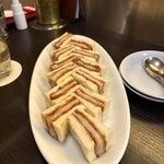 ハイボールバー梅田1923 - カツサンド