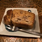 タイニーカフェ - バナナケーキ