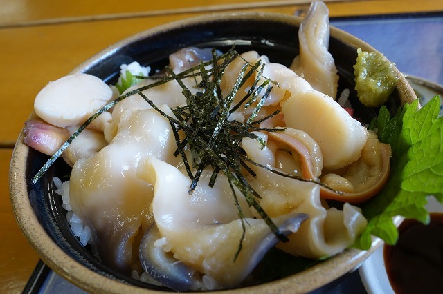 ぷらっと食堂（【旧店名】網焼きのふじ十食堂） - 苫小牧（海鮮丼）の写真