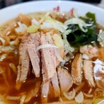 味楽 - チャーシューたっぷり。