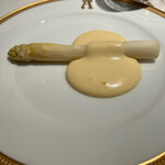 アピシウス - 北海道余市産ホワイトアスパラガス オランデーズソース