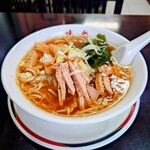 味楽 - 澄んだスープが旨い。