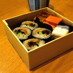 吉野鯗 - 箱穴子巻