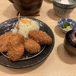 とんかつ 神楽坂 さくら 水戸笠原店 - 日替り３種金曜ランチ＋メンチかつ６０g