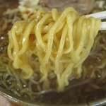 鑫源楼 - みそラーメンの麺