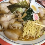 亀有飯店 - 麺リフト
