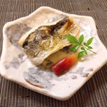 寿司 松岡 - 鯵塩焼き