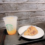 スターバックスコーヒー 浦和 蔦屋書店 - 