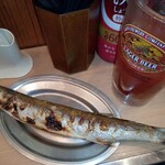 立ち呑み 晩杯屋 - カマス塩焼きデカw