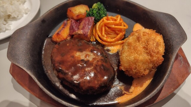 Restaurant &amp; Cafe BON COCOTTE photo 2