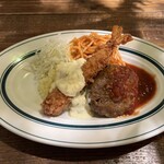 トルコライスNATIONAL - 子供のプリンセス　800円　子供はフワフワのハンバーグに感動してた