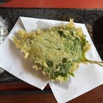 うどん工房かたつむり - 季節の天ぷら　【カニ味噌の香り揚げ天】