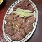 東京園 - タン塩、塩ハラミ