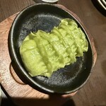 三陸鮮魚と炭焼牛たん かっこ - 餃子