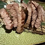 三陸鮮魚と炭焼牛たん かっこ - 厚切り牛タン