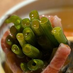 近江牛ホルモン いるもん - ネギのなかが玉子で埋まるくいたっぷりとが美味しいらしい。確かにつ