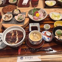炭焼うな富士 白壁別邸 - 