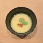鮨 山口 - アサリの出汁の茶碗蒸し