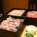 しゃぶ菜 - お肉3種類です