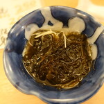鱗介領 信海 食事処 - もずく酢（490円）