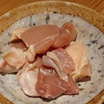 寿司と焼き鳥大地 - 鶏もも肉390円(税抜)