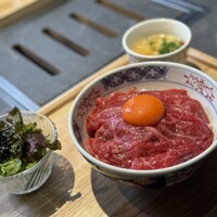 #ヒロキヤ六本木 - 飲める牛丼　スープとサラダつき