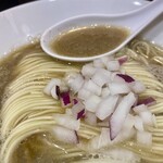 ヌードル＆スパイスカレー 今日の1番 - 本日の煮干(スープ)は2種(カマスと平子)で高知産