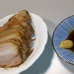 ㈱吉田ハム工場 - ベストな食べ方！辛子醤油