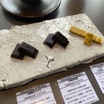modica - 3種のチョコレート食べ比べ