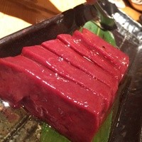 赤坂 金舌 - 日本一の溶岩焼きレバー(1980円)