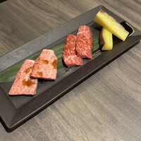 近江うし焼肉 にくTATSU 日本橋室町店 - 