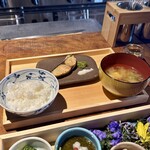 一粒一粒 - 朝御前(\2,200) 一ノ重