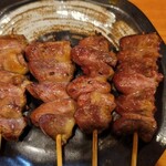 炭火焼とりもつ焼き 鶏冠 - 