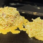 味乃家 - この生地横の液だれはキャベツから染みでた水分じゃ
      じゃないから全然OK ᵎᵎ୧( ⁼̴̀∀⁼̴́)૭
      
      これが、いつからボウルに生地とキャベツいれとったん？
      って生地の液だれは完全アウトです(´◡͐`)