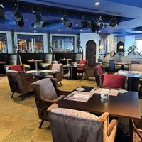 アーティスト カフェ - ディナーにも来てみたいな