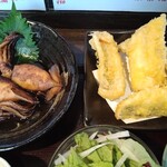 居酒屋 姫咲丸 - 活〆穴子天プラとイカ煮