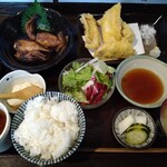 居酒屋 姫咲丸 - 活〆穴子天プラとイカ煮