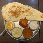 世話 ネパール・インドレストラン - 2025.06.10 (火)   メンズセット（マトン＆タイグリーンカレー）　1650円（税込）