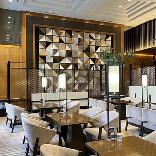 カフェ&バーラウンジ セレクロワ_2