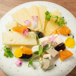 チーズ盛り合わせ